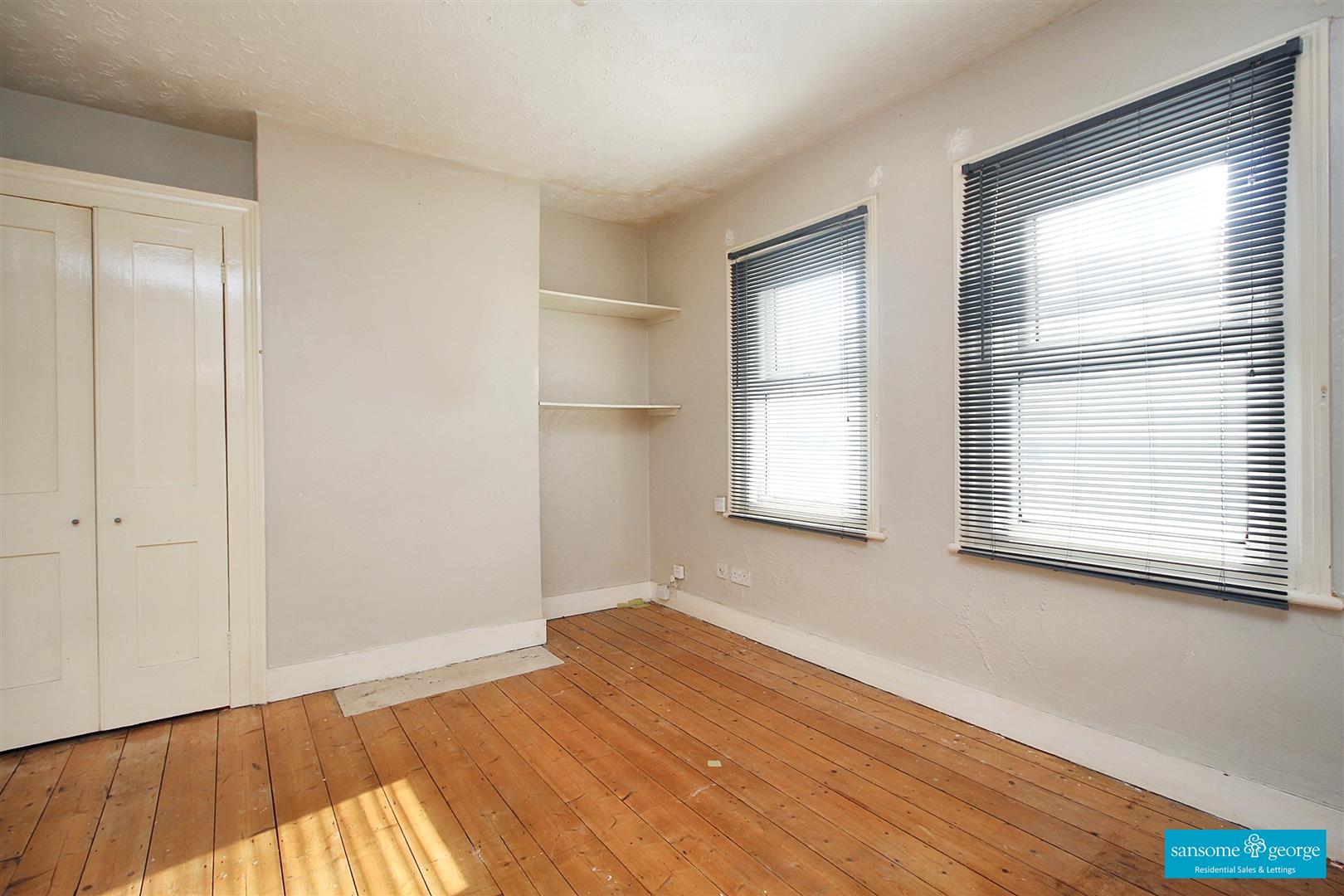 1 bed property in St. Edwards Road, Reading